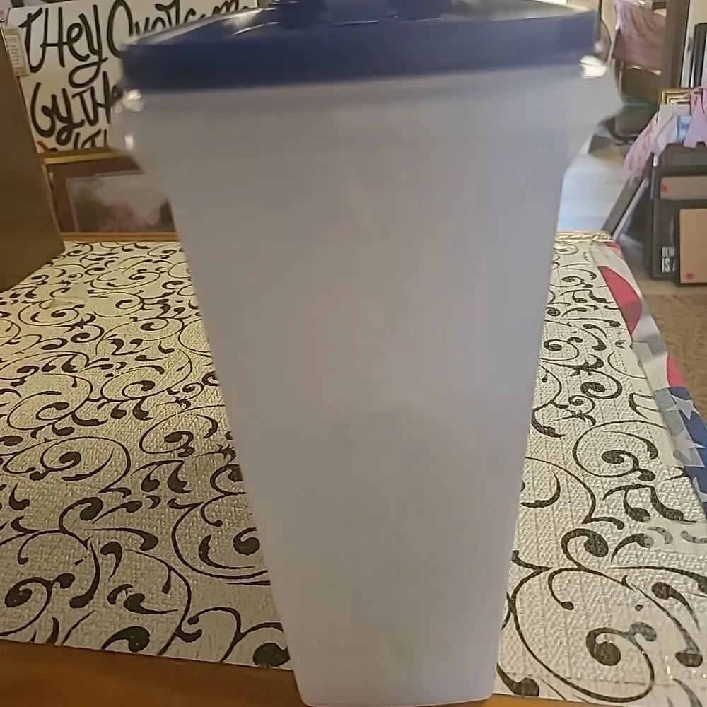 Tupperware  Cereal Dispenser